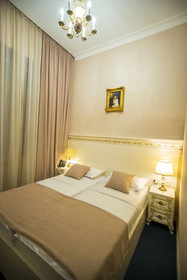 Vintage Hotel