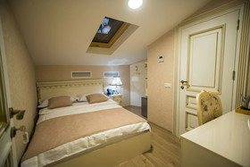 Vintage Hotel