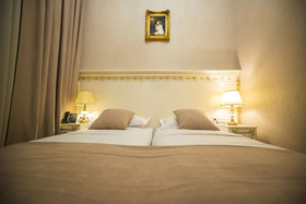 Vintage Hotel