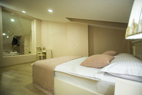 Vintage Hotel