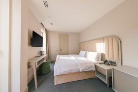 Strofi Hotel