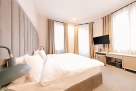 Strofi Hotel