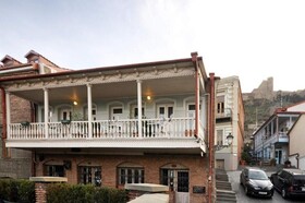 Tbil Inn Hotel