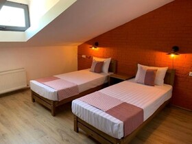 Tbil Inn Hotel