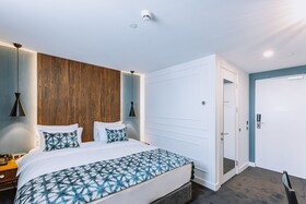 Twenties Hotel