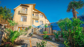 Wine Symphony Boutique Hotel