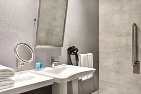 Wyndham Grand Tbilisi