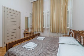 Anna's Guest House