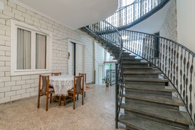 Anna's Guest House