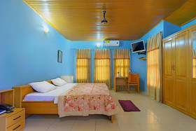 Falls Executive Guest House