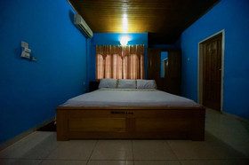 Falls Executive Guest House