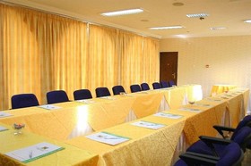Airport West Hotel