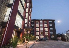 Earl Heights Apartment Hotel