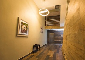 Earl Heights Apartment Hotel