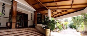 Highgate Hotel