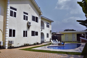 Kingsbridge Royale Hotel