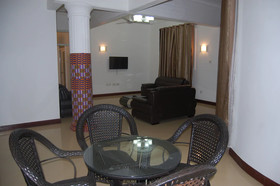 Kingsbridge Royale Hotel