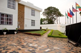 Luxe Suites