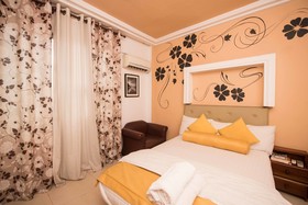 Niagara Hotel