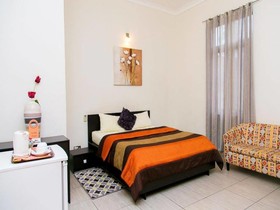 Palisades Guest House