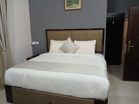 Relax Court Hotel