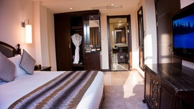 Tang Palace Hotel