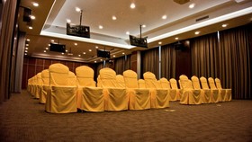 Tang Palace Hotel