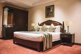 Tang Palace Hotel