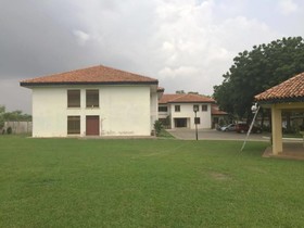 Yiri Lodge