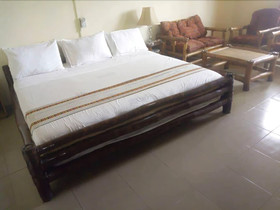 Queens Hotel