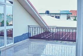 9 Roses Hotel