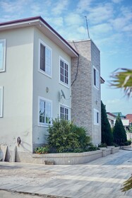 9 Roses Hotel