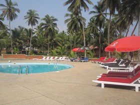 Coconut Grove Beach Resort