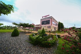 Riverbreeze Hotel
