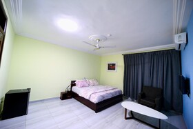 Riverbreeze Hotel