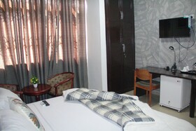 Gold Plus Hotel
