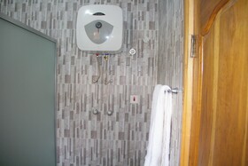 Gold Plus Hotel