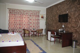 Gold Plus Hotel