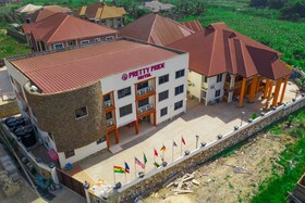 Pretty Pride Hotel