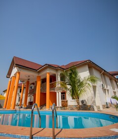 Pretty Pride Hotel
