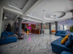 Pretty Pride Hotel