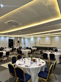 Breezes Beach Resort