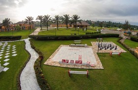 Beige Village Golf Resort And Spa