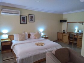 Hotel Marjorie Y