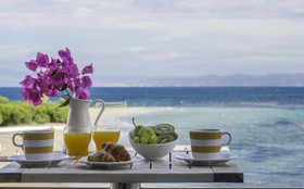 Oasis Beach Hotel & Spa