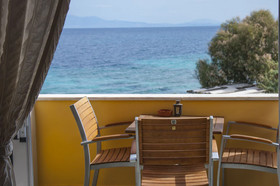 Irides Luxury Beach Hotel