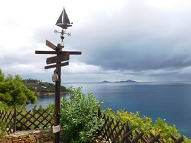 Milia Bay Hotel & Apartments