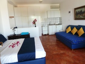 Milia Bay Hotel & Apartments