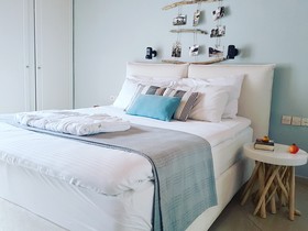 Angelos Suites