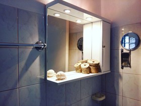 Angelos Suites